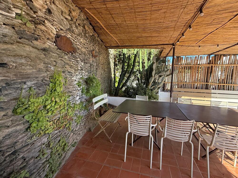 102.22 SOLITARI Bonica casa de poble amb espectaculars vistes per a 10 persones Maison de village SOLITARI Cadaqués