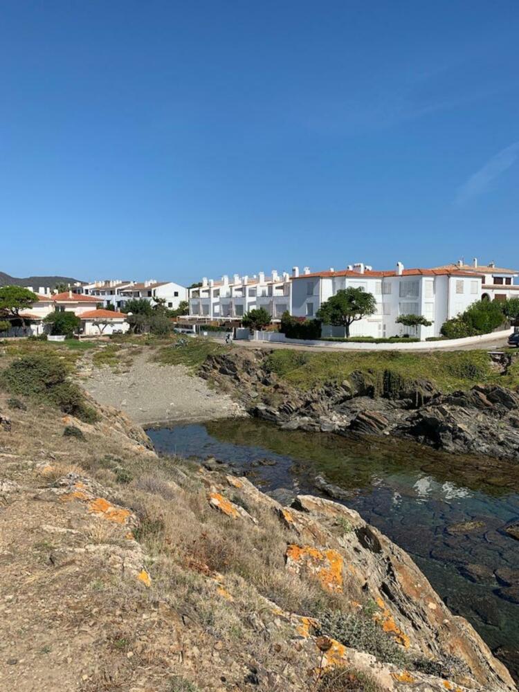 CAIALS   R  Apartament amb vistes al mar Apartamento  Cadaqués