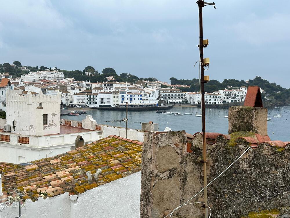 CASA BELLAIRE CASA DE POBLE AMB LOCAL COMERCIAL Village house  Cadaqués