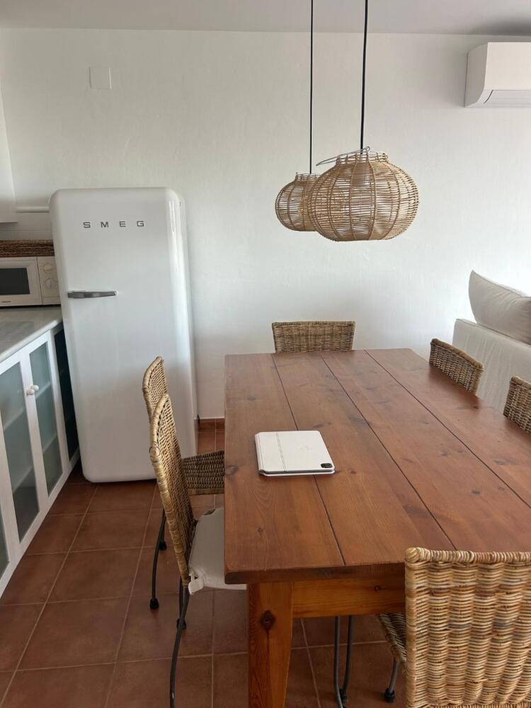 101.78 ES TROP Allotjament compartit a zona tranquil·la de 3 habitacions i vistes a un minut de la platja de s'Arenella Apartment CAIALS Cadaqués