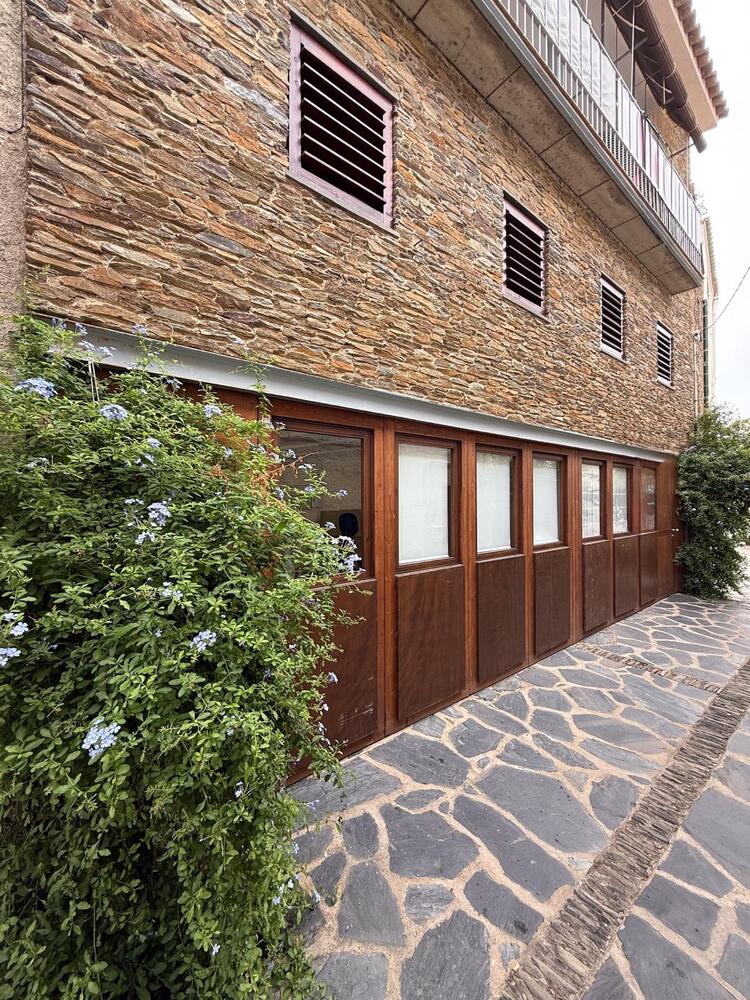 CASA GUILLEM BRUGUERA CASA AL CASC ANTIC Casa de pueblo  Cadaqués