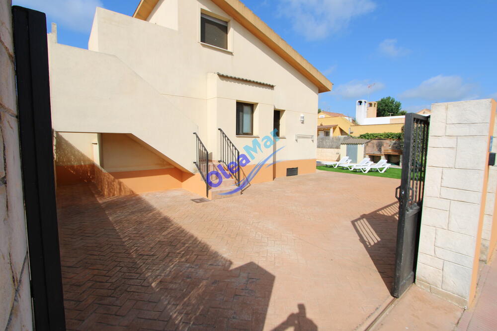 119 CLAVEL I Casa / Chalet RIUMAR 119 CLAVEL I Casa / Chalet RIUMAR