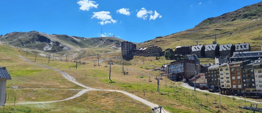 CANI043 43 Canigou Appartement  Encamp