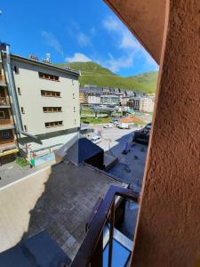 308 Grizzly Studio  Encamp