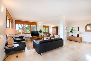 185 B-525 Villa Victoria Detached house / Villa Costa Brava Begur