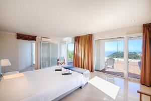 8011 B-127 Casa Monica 8p Detached house / Villa Costa Brava Begur