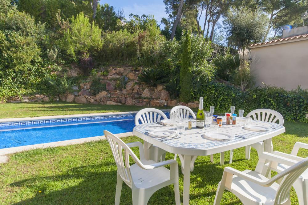 8105 Diaz Detached house / Villa Tamariu 8105 Diaz Detached house / Villa Tamariu