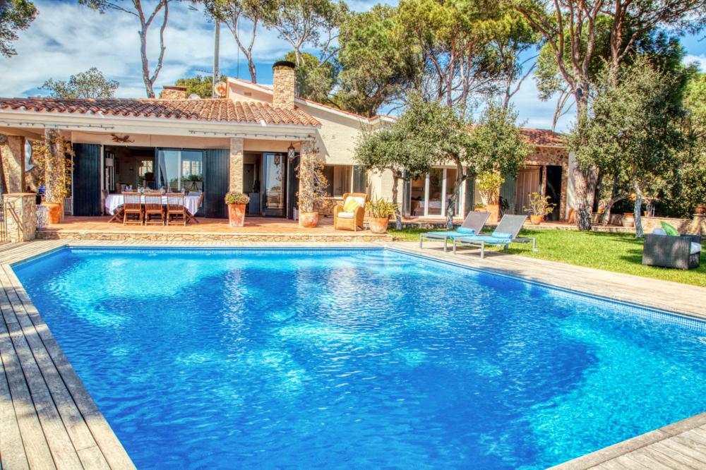 450 T-101 Villa Simone Detached house / Villa Tamariu 450 T-101 Villa Simone Detached house / Villa Tamariu