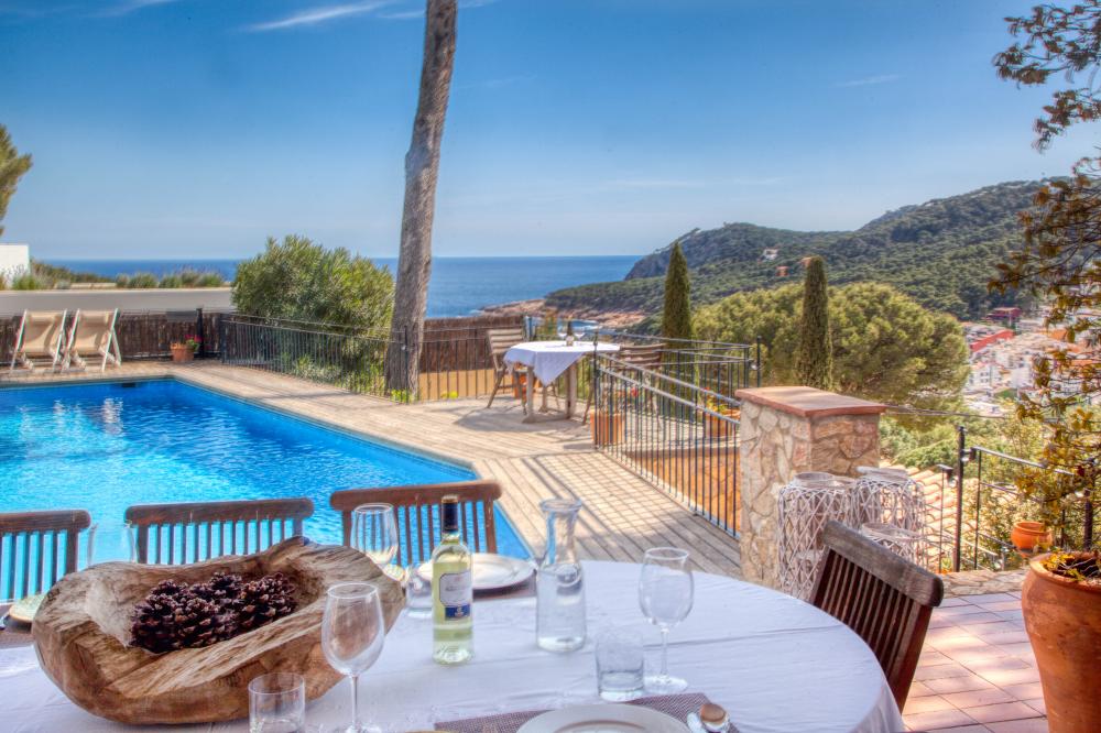 450 T-101 Villa Simone Detached house / Villa Tamariu 450 T-101 Villa Simone Detached house / Villa Tamariu