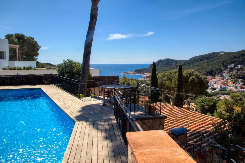 450 T-101 Villa Simone Detached house / Villa Tamariu 450 T-101 Villa Simone Detached house / Villa Tamariu