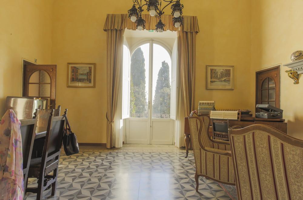 11 Villa Dei Fiori Detached house / Villa Florence 11 Villa Dei Fiori Detached house / Villa Florence