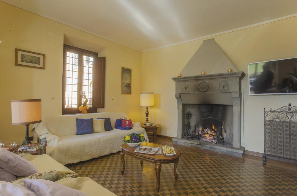 11 Villa Dei Fiori Detached house / Villa Florence 11 Villa Dei Fiori Detached house / Villa Florence