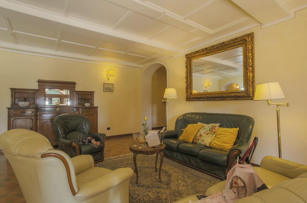 11 Villa Dei Fiori Detached house / Villa Florence 11 Villa Dei Fiori Detached house / Villa Florence