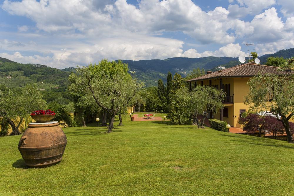 15 Villa Steffy Detached house / Villa Lucca 15 Villa Steffy Detached house / Villa Lucca
