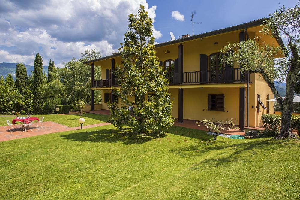 15 Villa Steffy Detached house / Villa Lucca 15 Villa Steffy Detached house / Villa Lucca