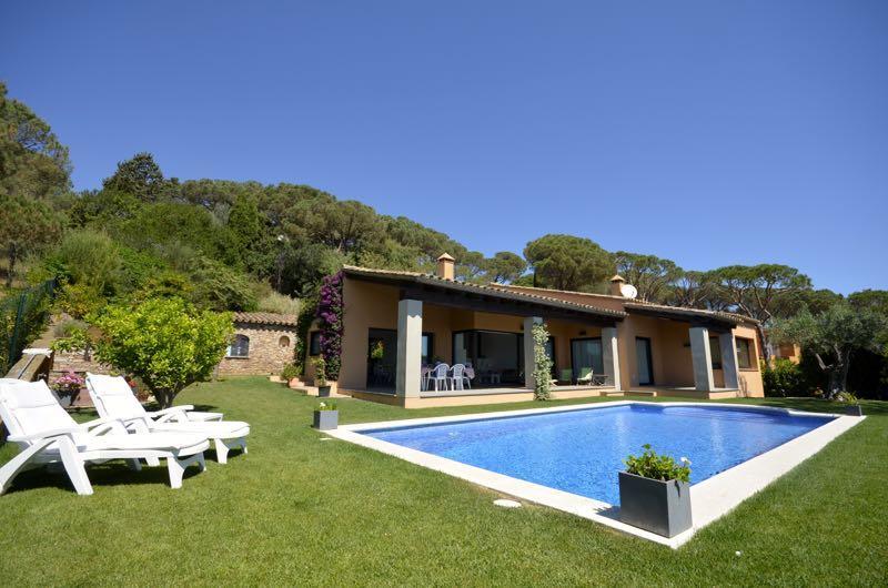 DB-616 Villa El Jardín Secreto Detached house / Villa Begur DB-616 Villa El Jardín Secreto Detached house / Villa Begur