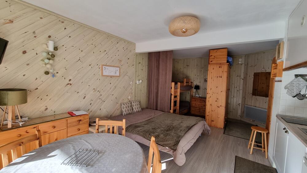 11A032 32 TRES ESTRELLES A - ESTUDI - VISTA PISTES - BALCO - PAS DE LA CASA - Estudio  PAS DE LA CASA