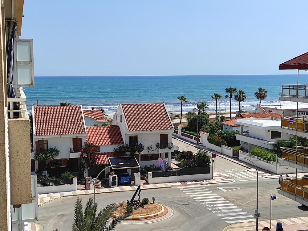 MONDUVER EB 4 8 Monduver E-B 4º puerta 8 Apartamento  Daimús