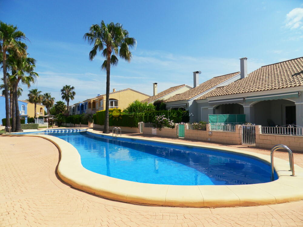 B004 Oasis Park Rosa Bungalow Playa Deveses Verger (el)
