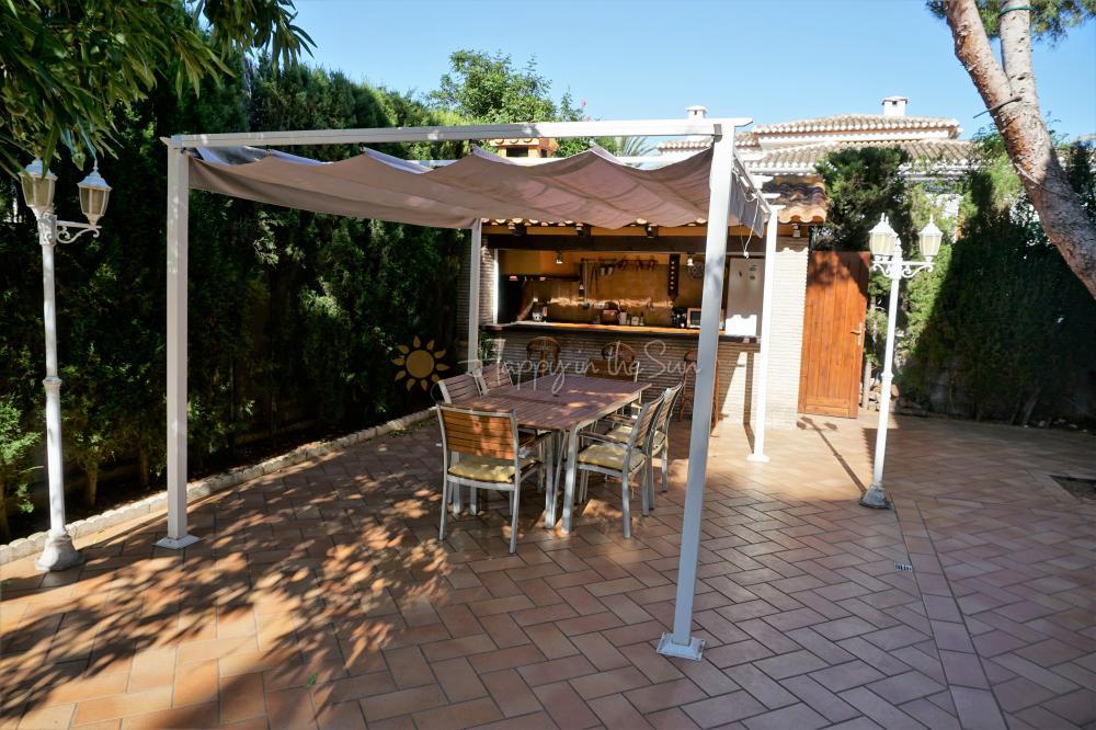 V011 Rinconcillo Casa aislada / Villa Las Rotas Dénia