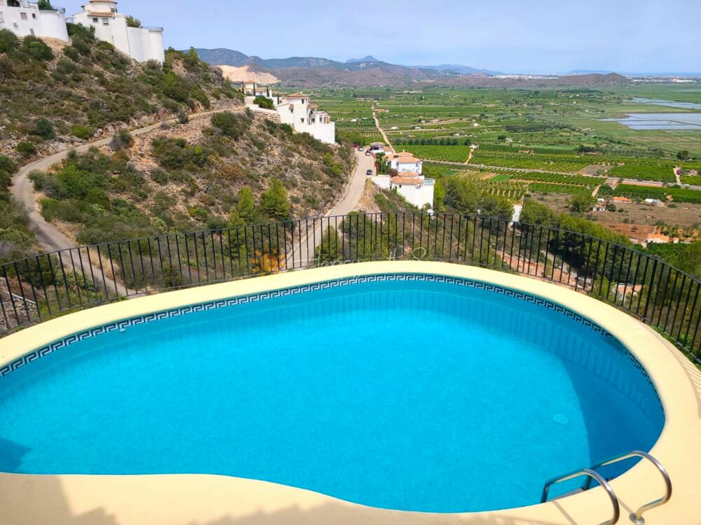 V049 Los tulipanes Casa / Chalet  Pego