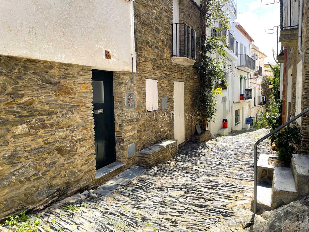 EP-17012 PUIG VIDAL Casa de pueblo  Cadaqués