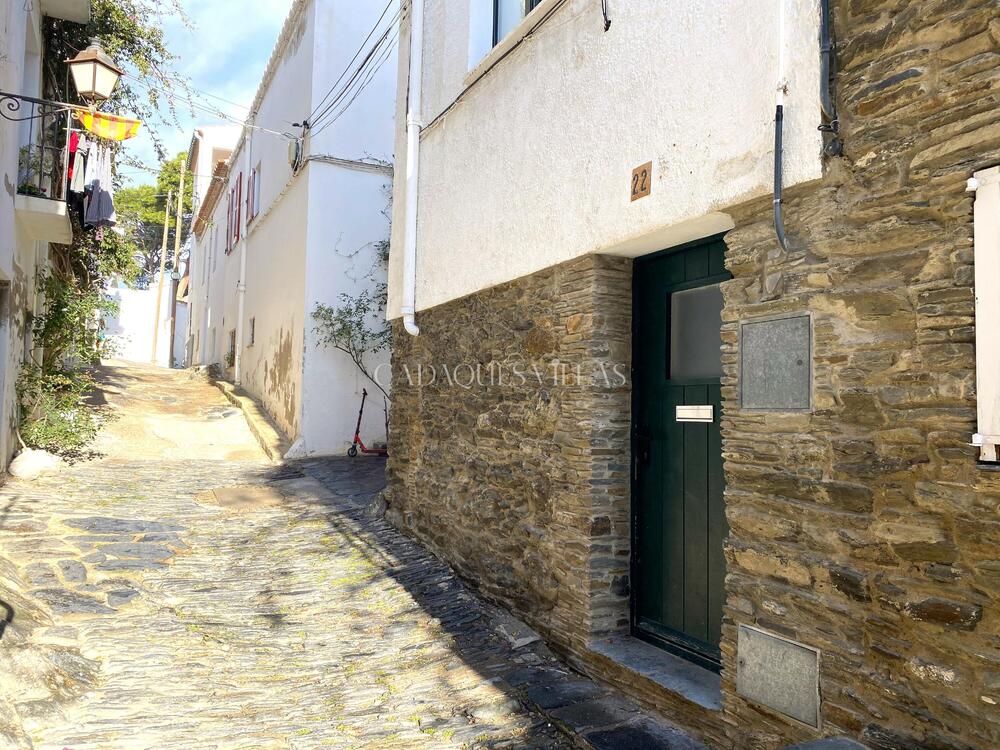 EP-17012 PUIG VIDAL Casa de pueblo  Cadaqués
