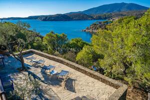 EP-17039 CASA GUILLOLA Casa aislada / Villa  Cadaqués