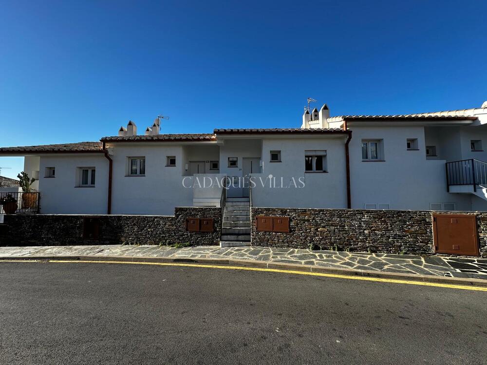EP-19113 Gran casa adossada a 5 minuts del centre Casa adosada  Cadaqués