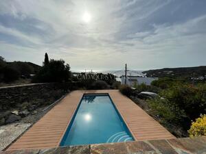 EP-16010 Casa amb piscina i vistes al mar Casa aislada / Villa  Cadaqués
