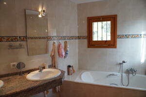 197 Ref 197 Casa aislada / Villa Torre Gran Estartit (L´)