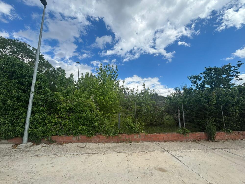 242 Terreno en Colomers Grundstück  Colomers