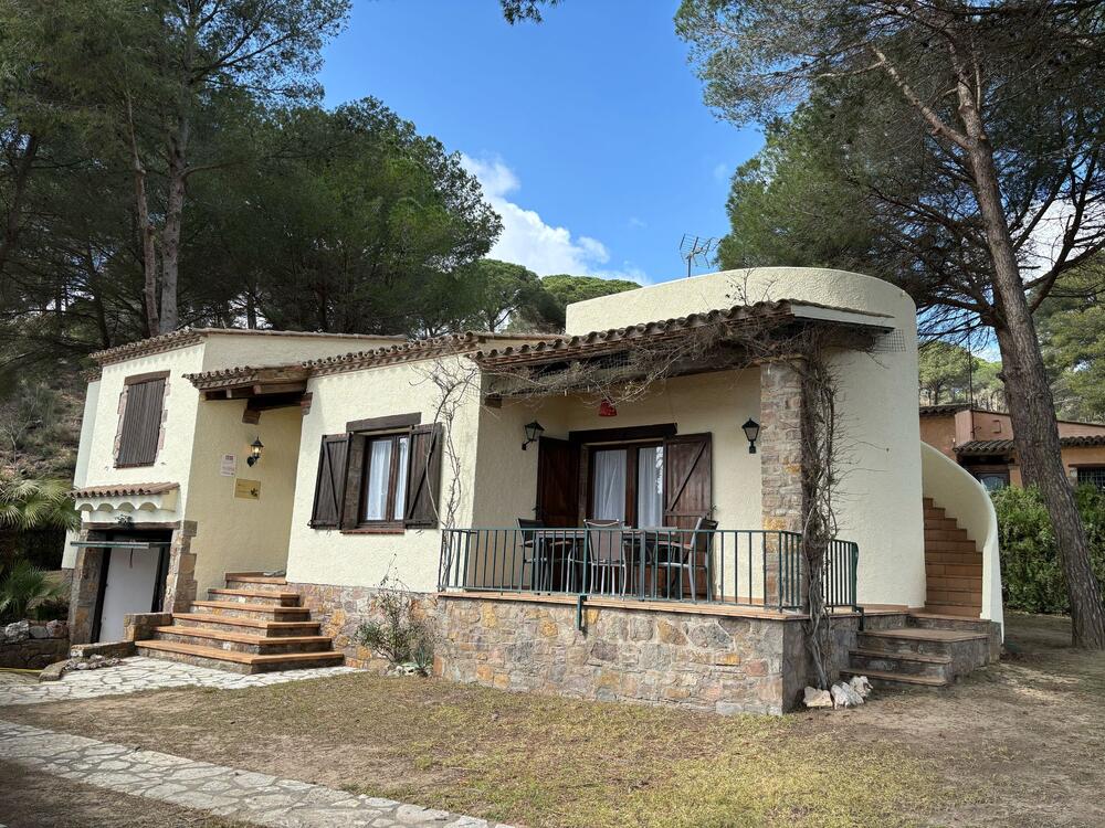 243 Encantadora villa en la urbanización Torre Vella, rodeada de naturaleza Casa aislada / Villa Torre Vella Estartit (L´) 243 Encantadora villa en la urbanización Torre Vella, rodeada de naturaleza Casa aislada / Villa Torre Vella Estartit (L´)