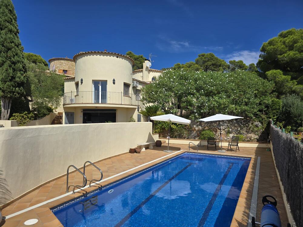 247 Ref 247 Casa aislada / Villa Torre gran Estartit (L´)