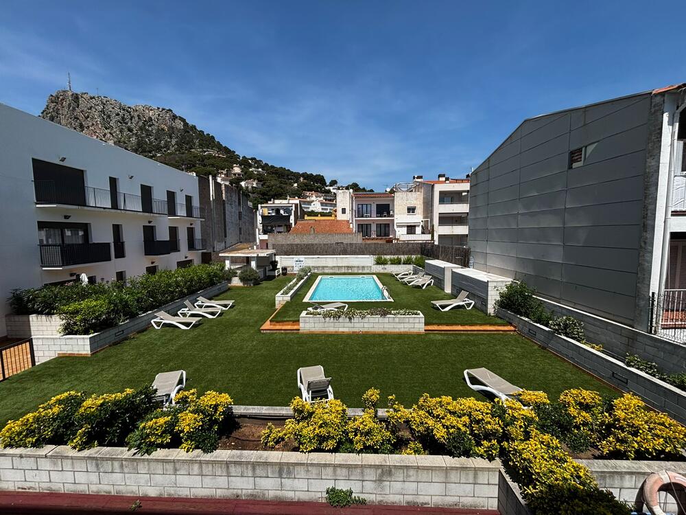 248 Ref 248  Apartamento Centro Estartit (L´)