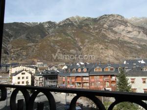 303 303 Los Lagos Dúplex Apartment  Benasque