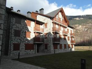 B17 B17 Urb. La Coma, 2º Apartment  Benasque