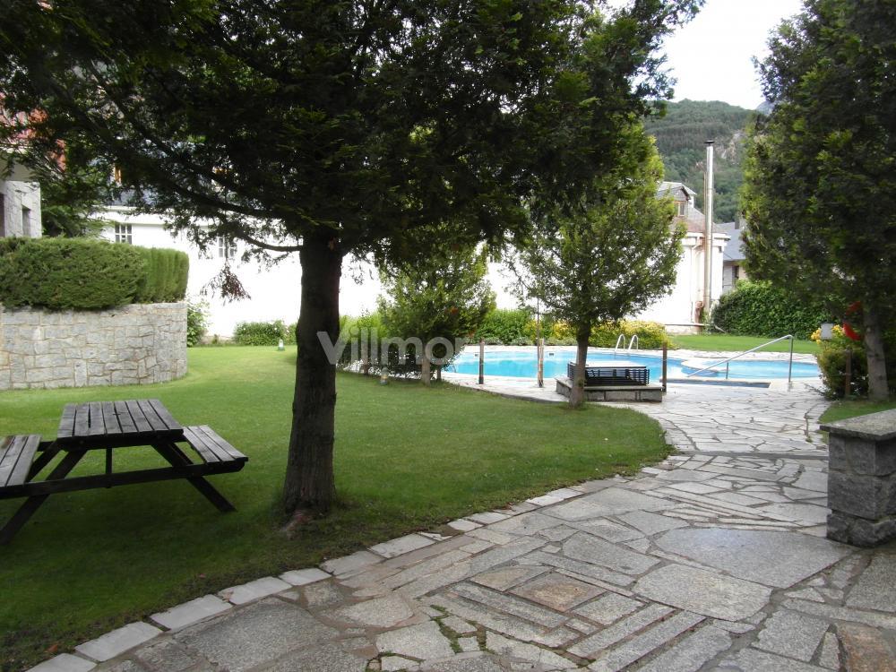 B27 B27 La Coma de Alba Bajo Apartment  Benasque