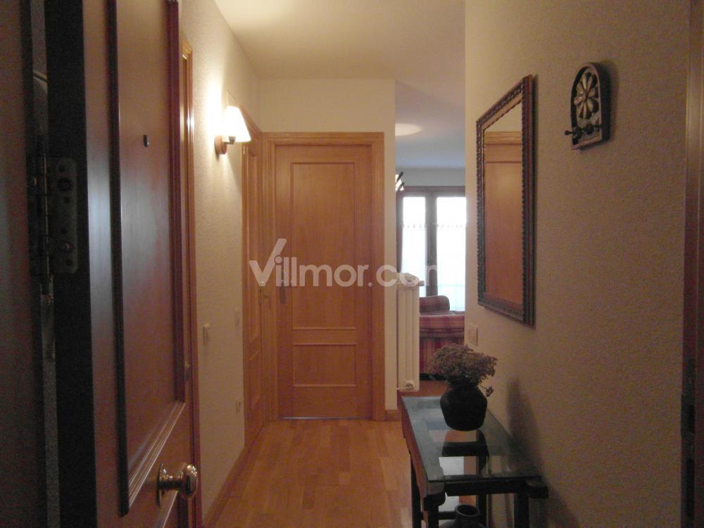 B25 B25 La Granja, Bajo con Jardín Apartamento  Benasque