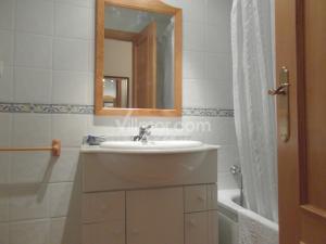 B25 B25 La Granja, Bajo con Jardín Apartamento  Benasque