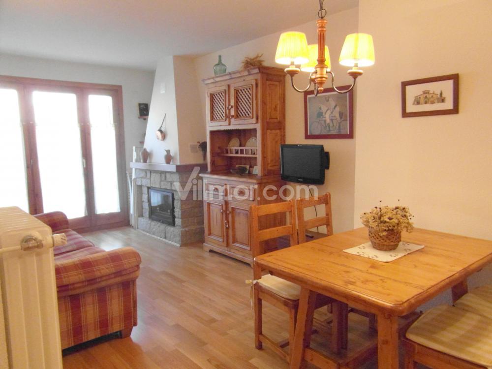 B25 B25 La Granja, Bajo con Jardín Apartamento  Benasque