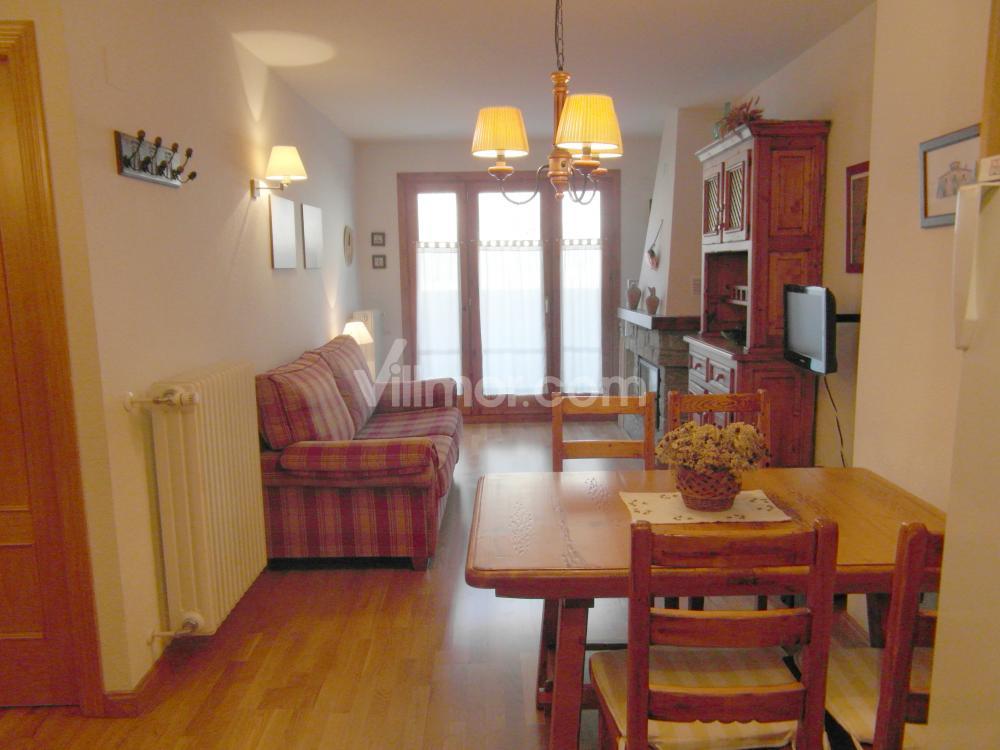B25 B25 La Granja, Bajo con Jardín Apartamento  Benasque