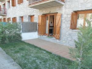 B25 B25 La Granja, Bajo con Jardín Apartamento  Benasque