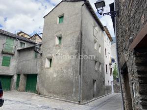 1-010 Casa a Rehabilitar en el Centro de Benasque Casa de pueblo  Benasque