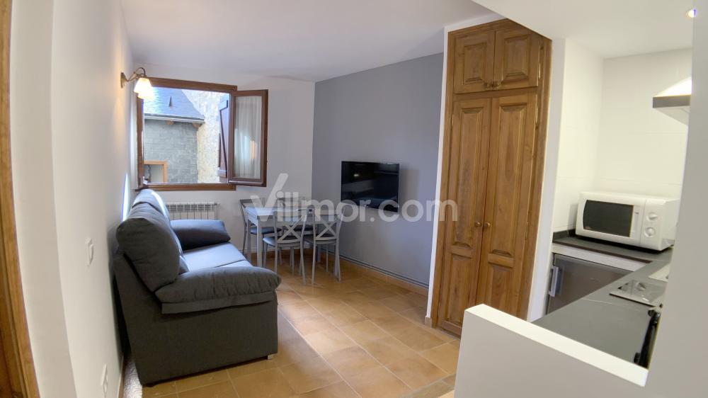 C12 Apartamento Llorgodo 3 Apartment  Cerler
