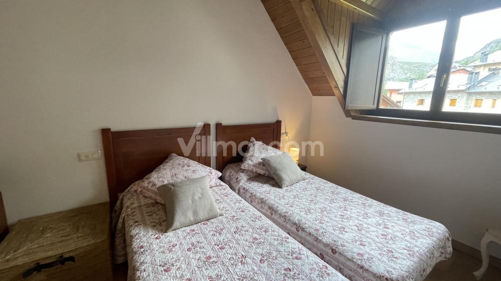 S01 Apartamento con Altillo en Sesue Apartment  Sesué