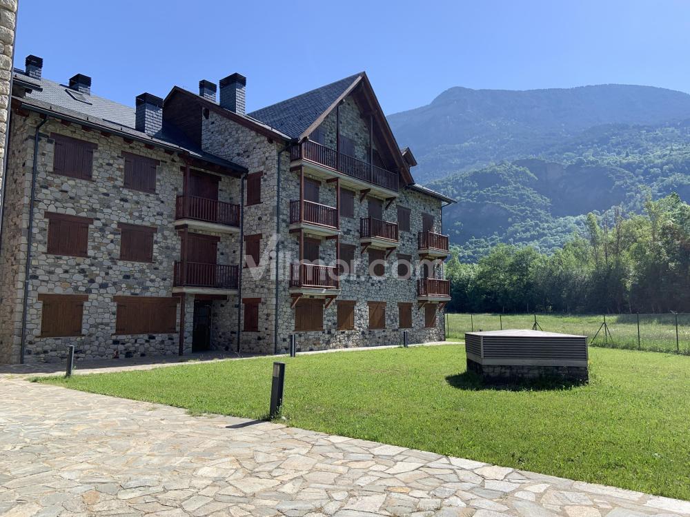 B20 Urb. La Coma, 1º Apartamento Benasque B20 Urb. La Coma, 1º Apartamento Benasque