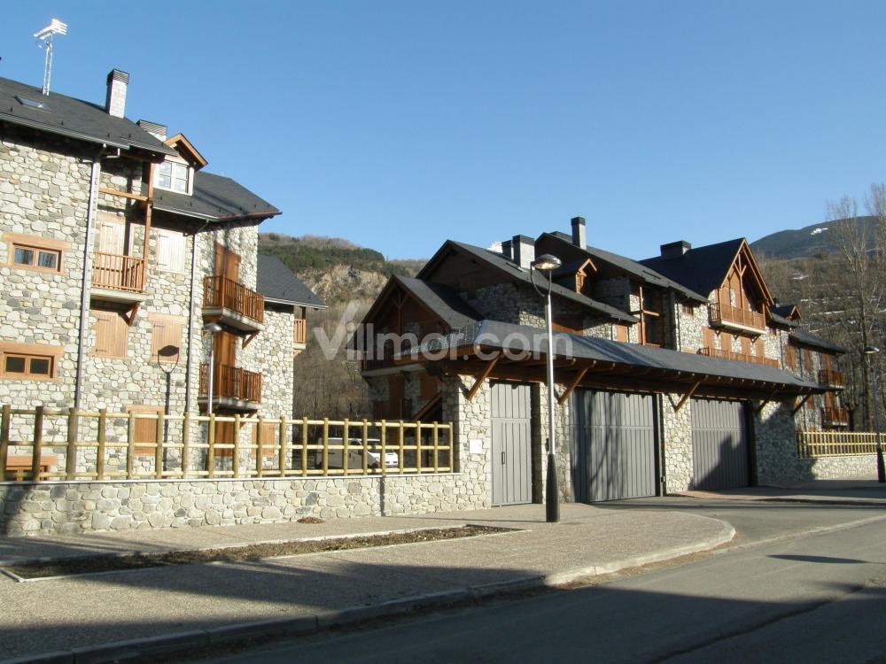 B28 Urb. La Coma 2º Apartment  Benasque