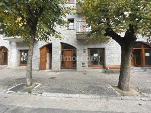B42 Piso en Avda. Los Tilos Apartment  Benasque
