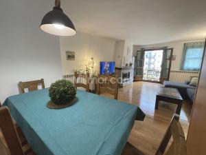 B42 Piso en Avda. Los Tilos Apartment  Benasque